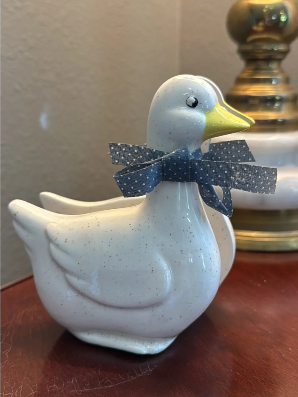 VTG Ceramic Goose Napkin Holder with Polka Dot Bow - White & Yellow